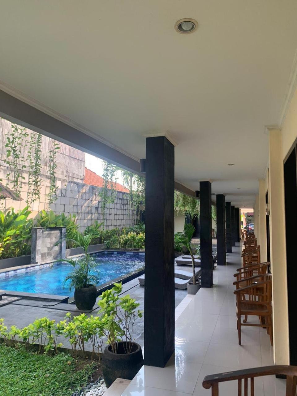 Mansu Hotel And Spa Legian Kuta Lombok Exterior foto
